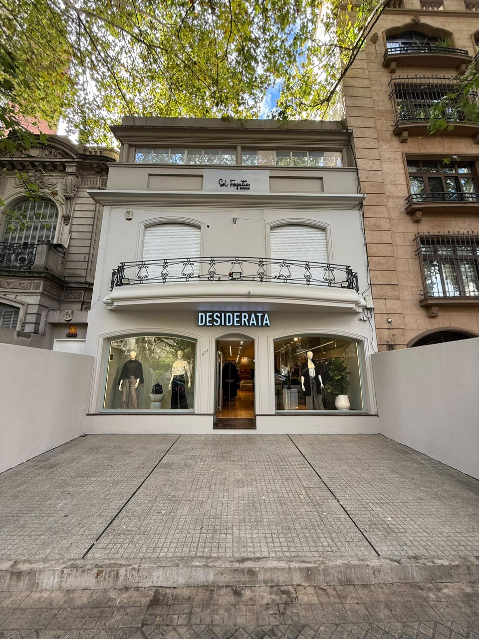 Fachada de Desiderata Rosario